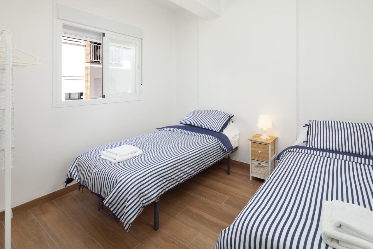 Apartamento Nuria Torre Del Mar Exteriör bild