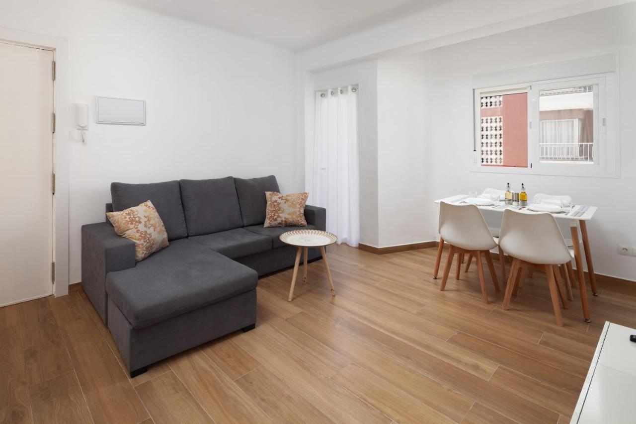 Apartamento Nuria Torre Del Mar Exteriör bild