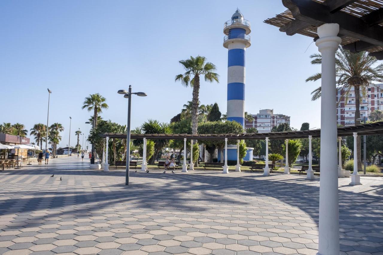Apartamento Nuria Torre Del Mar Exteriör bild