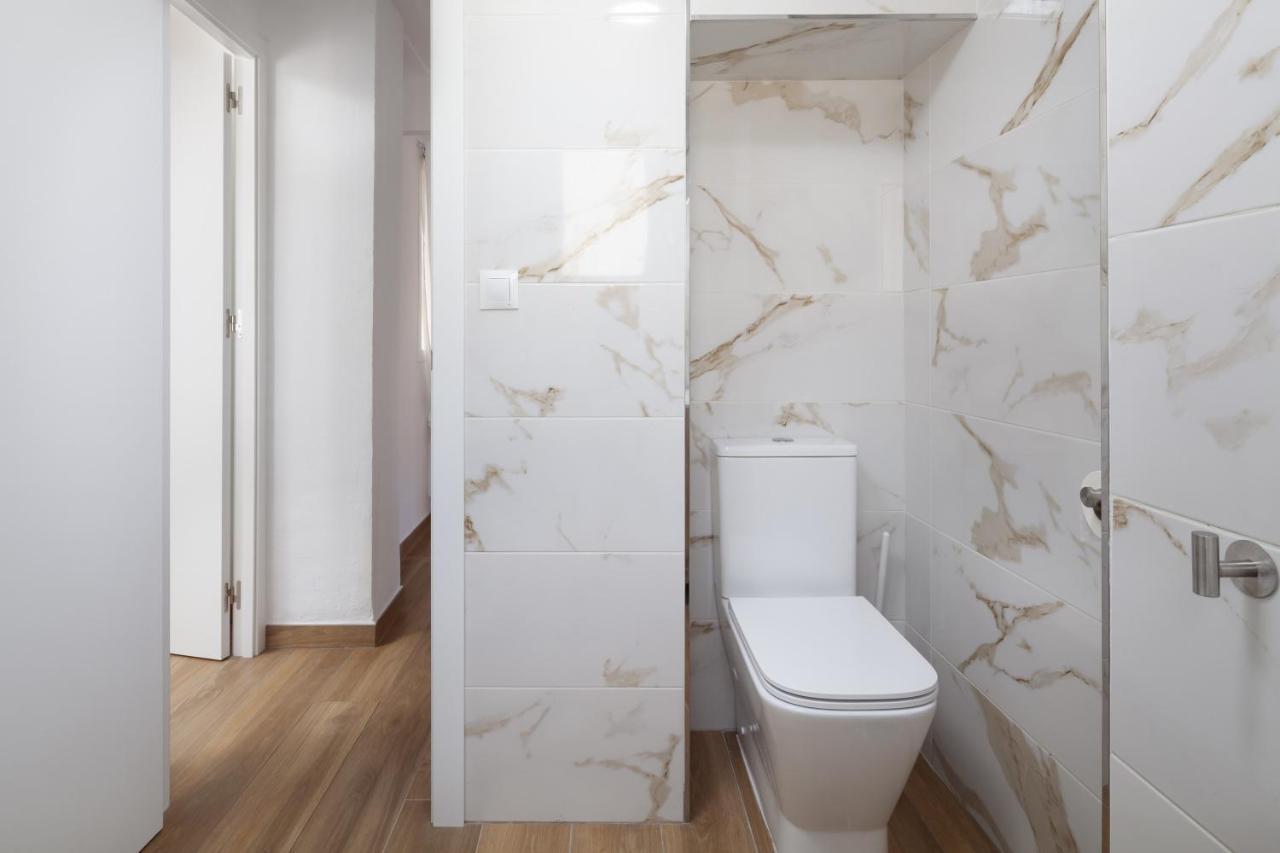 Apartamento Nuria Torre Del Mar Exteriör bild