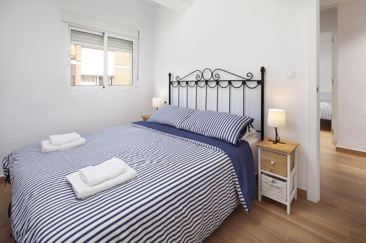 Apartamento Nuria Torre Del Mar Exteriör bild